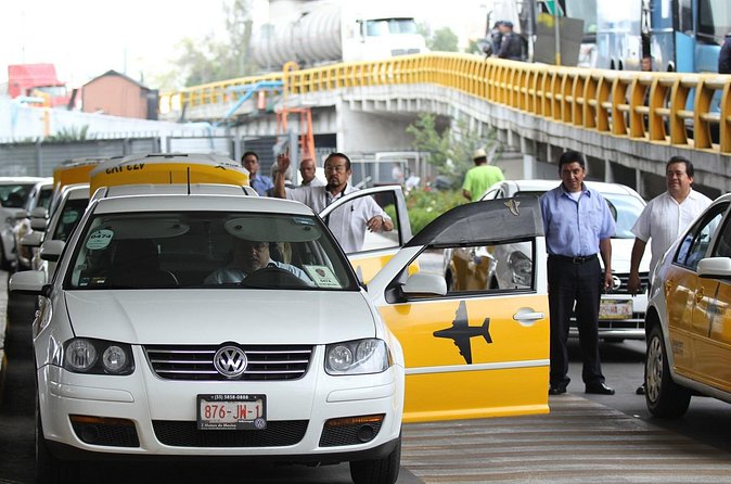Airport Pick Up - Private Transport Service - The Group Factor: When This Transfer Is a Smart Deal