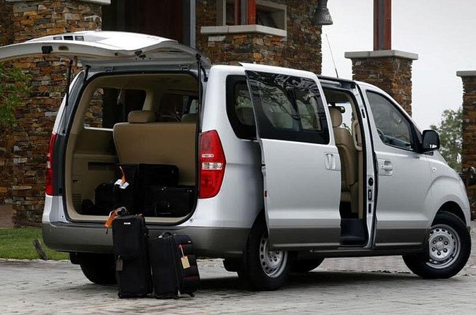 Airport shuttle to Punta Cana Hotels - Hours and When to Avoid the Worst Timing