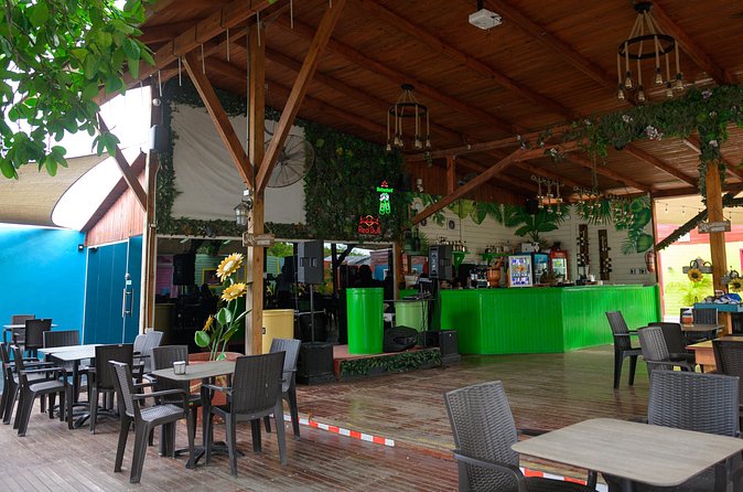 Bar Crawl in Punta Cana - How Safe Does It Feel in Practice?