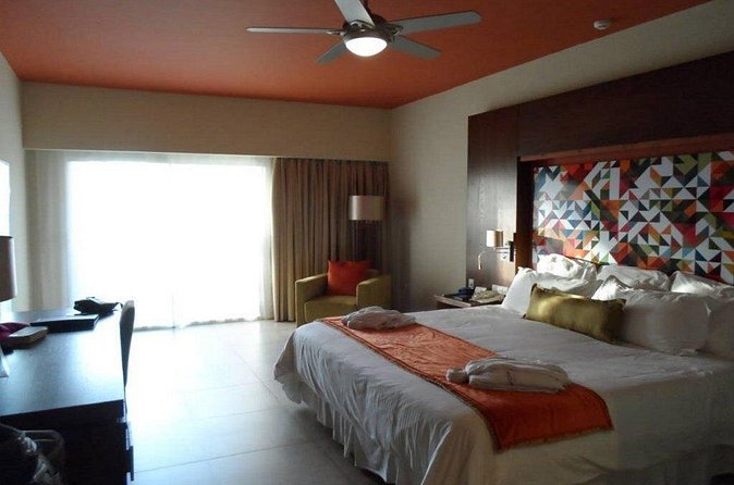 Breathless Punta Cana Resort & Spa - Round Trip Shuttle - Punta Cana Airport - The Ride Toward Uvero Alto: Smooth, Direct, and Less Stress