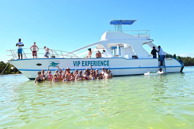 Caribbean Party Boat - Getting to the Boat: Pickup, Mobile Ticket, and Day-of Reality