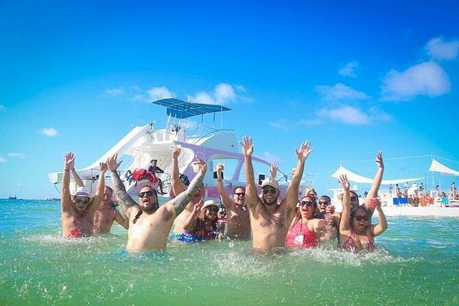 Catamaran Party in Punta Cana with Unlimited Drinks - Who should book this Punta Cana catamaran party?