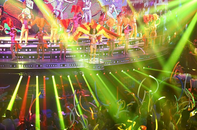 Coco Bongo Premium Open Bar - Crowd size and space: the real make-or-break factor