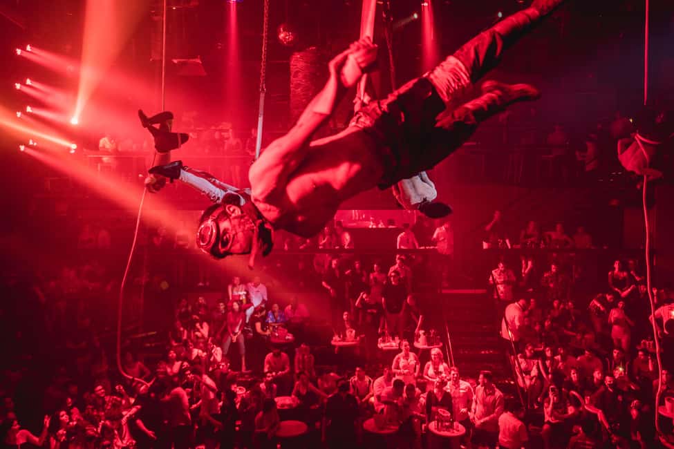 Coco Bongo Punta Cana: Regular Admission, Round Transfer - A Typical Night Flow: How the Timing Works (And How to Not Miss Things)