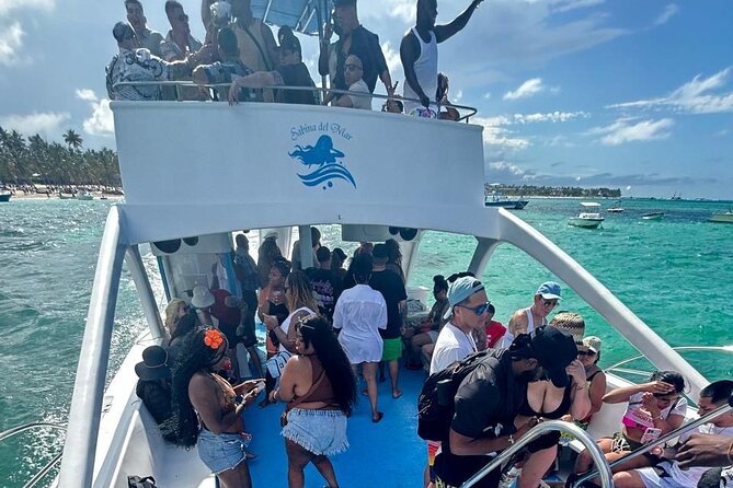 DE Hip Hop Boat Party for Adults and Free Drinks Only - Boarding Up in Punta Cana: Pickup, Mobile Ticket, and Group Size