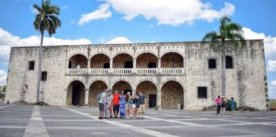 Discover Santo Domingo: A Day Trip from Punta Cana - Los Tres Ojos Grotto: Freshwater Lakes Under Stone