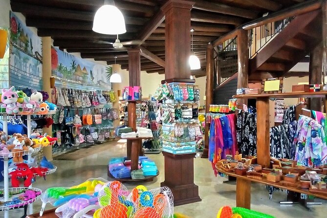 Don Lucas Cigar Factory, Rum tasting, Cocoa factory, Souvenirs - Price and value in Punta Cana: $5 for cigars, rum, coffee, and chocolate