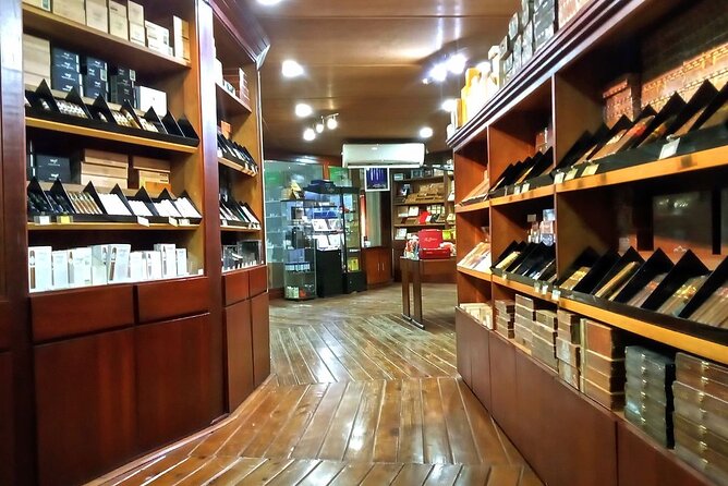Don Lucas Cigar Factory, Rum tasting, Cocoa factory, Souvenirs - Cocoa and chocolate: understanding Dominican cocoa through a factory visit