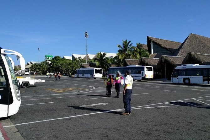 Effortless Airport Transfers in Punta Cana - Price and value: $45 per group isn’t just a number