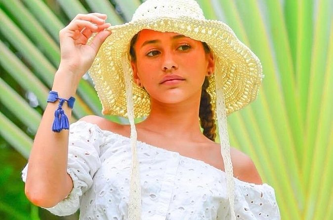 Exclusive photo shoot in Punta Cana - Shot List: Portraits, Waves, Rocks, Shore Walks, and Sunset Couples