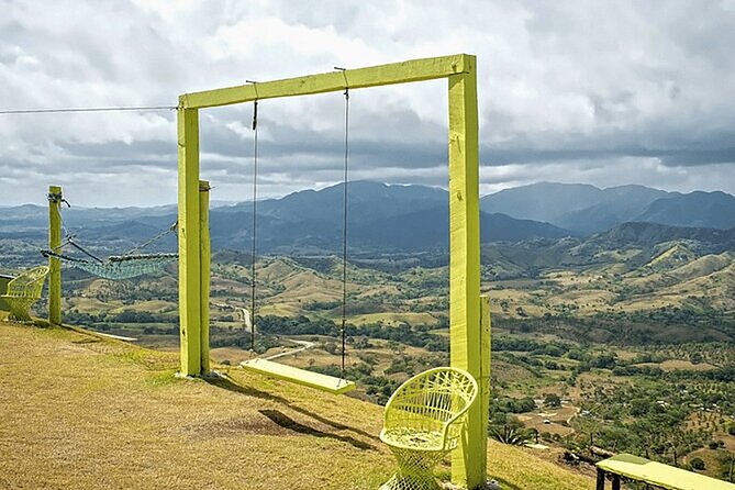 Excursion to Montaña Redonda and Playa Esmeralda from Punta Cana - The guides: Robinson and Wester set the tone