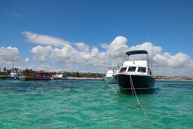 FISHING PRO CHARTERS - Boat Excursion - Divina - Included perks that make a difference on a fishing day