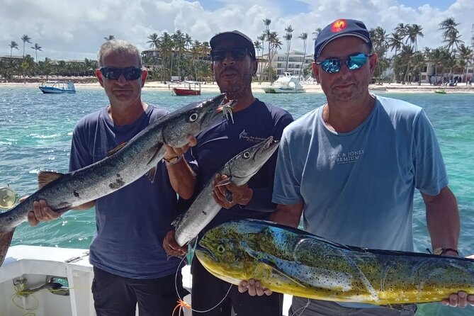 FISHING PRO CHARTERS - Boat Excursion - Sobre Las Olas - Pickup and Private Transportation: Starting the Day Smoothly