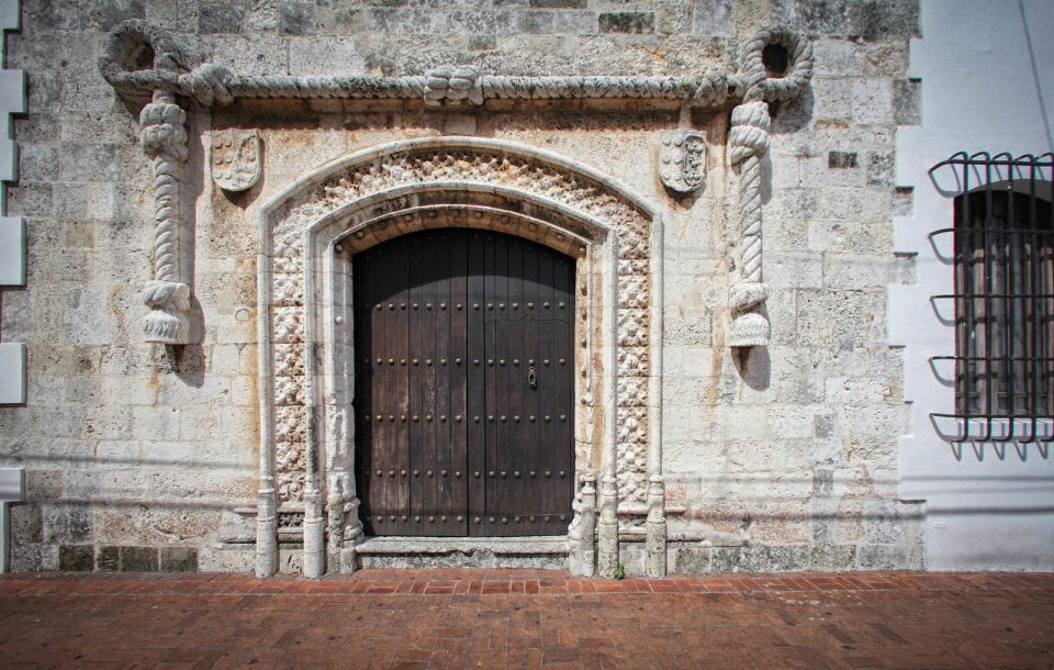 From Punta Cana: Full-Day Santo Domingo City Tour - Alcázar de Colón: stepping back into the first conquistadors’ world