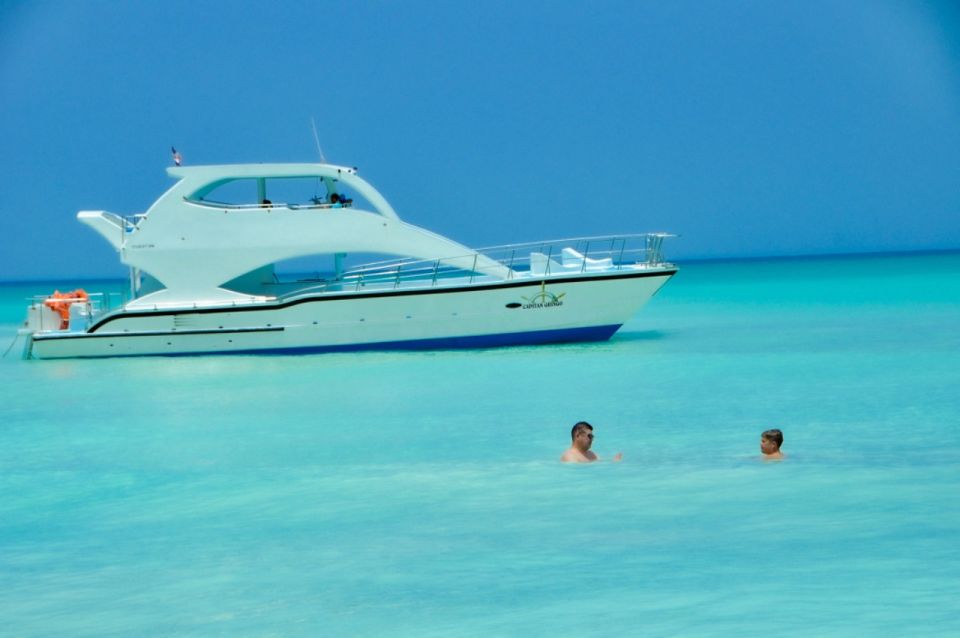 From Punta Cana: Saona and Mano Juan Day Trip by Speed Boat - Mano Juan Village: Fishermen Life on the Edge of Two Waters