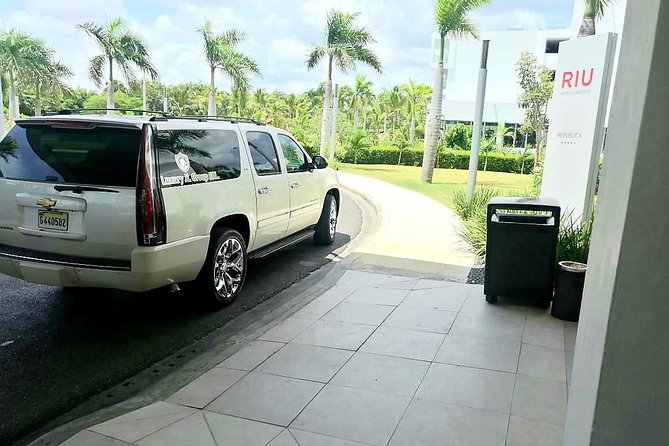 From & To Punta Cana Airport (PUJ) <=> Four Points, The Westin PC Club Med - The Best Part: Reviews Point to Professional Drivers and Clean Vehicles