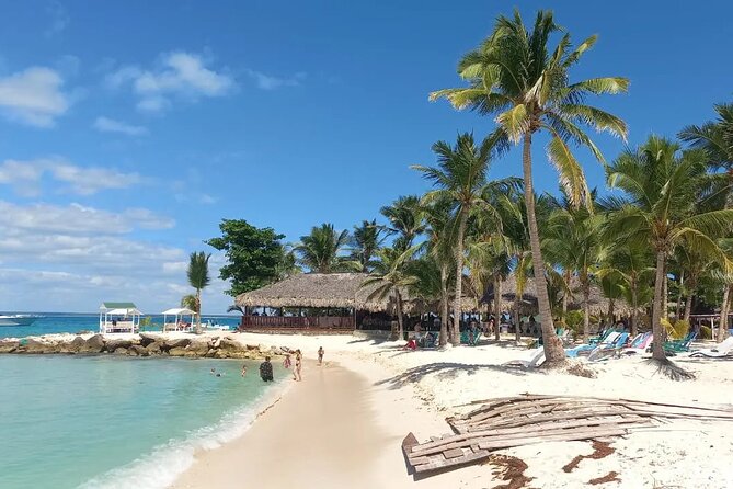 Full Day Private Tour of Bayahibe, Cotubanamá and Saona Island - Saona Island: Catuano lunch, then Abanico for turtles and sea stars