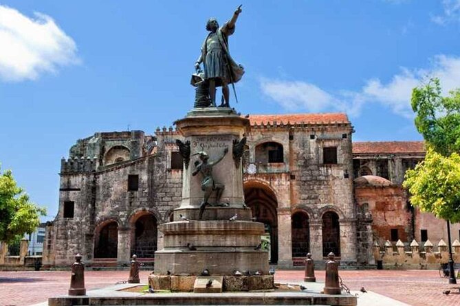 Full-day Santo Domingo Tour with Roundtrip Transfer from Airport to Hotel - Zona Colonial and Monasterio de San Francisco: walking history you can feel