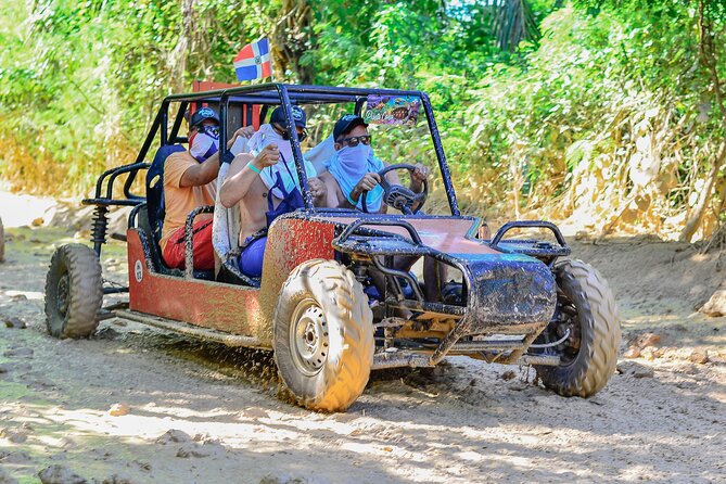 Grupo Pequeño en Buggy’s o ATV por el lodo en Punta Cana - What to Bring (So the Mud Doesn’t Ruin Your Day)