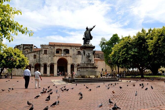 Guided Full Day City Tour in Santo Domingo from Punta Cana - Columbus Lighthouse (Faro a Colón): A Cross-Shaped Monument for Photo Seekers