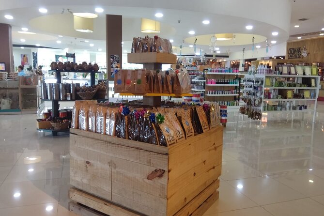 Guided Shopping Tour - Rum tasting, chocolate factory, Cigar factory - Value check: what $5 gets you, and what costs extra