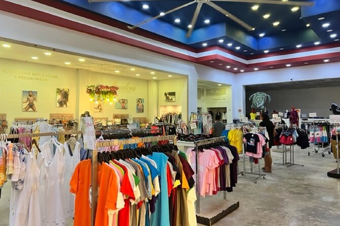 Guided Shopping Tour to Bella Mare Store (Cigars, Chocolate, Rum and Souvenirs) - Chocolate, coffee, and rum tastings: fun samples with real buying ideas