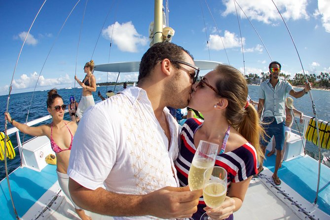 Happy Hour Sailing Cruise from Punta Cana - Unlimited Open Bar: Where the Value Actually Comes From