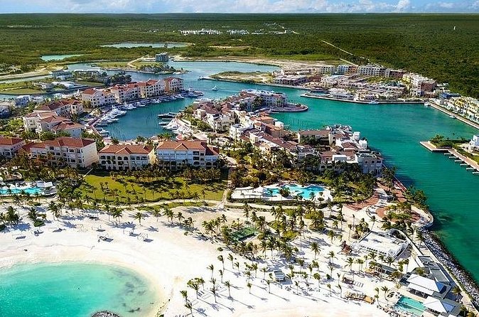 Helicopter tour of Punta Cana - Coco Bongo DOME and the Punta Cana skyline turn
