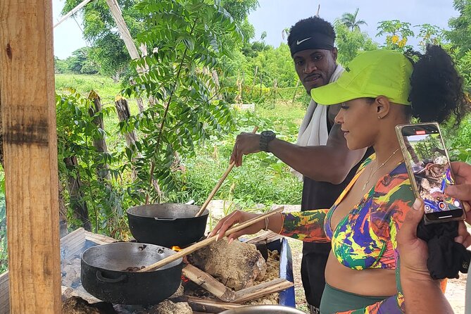 Horses, Buggy, and plantation in Chocaci Ranch - Making Chocolate: From Cacao Pods to Something You Can Actually Taste