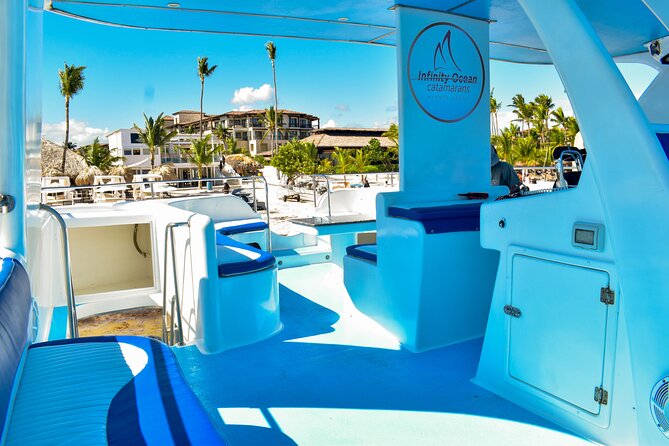 Infinity Hip Hop Boat Party in Punta Cana - Getting Set at Bibijagua Beach and the Catamaran Vibe