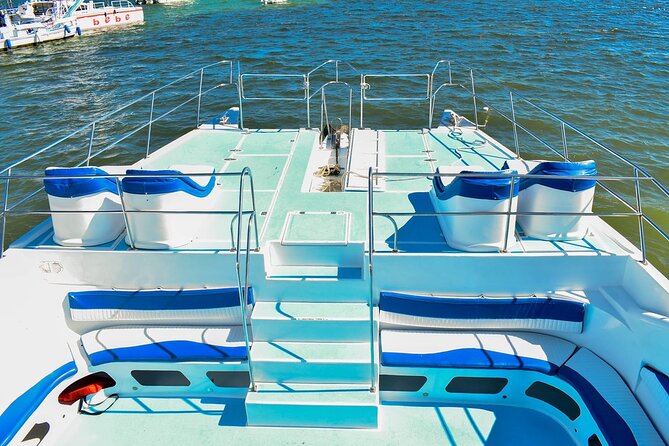 Infinity party boat in Punta Cana - The Onboard Party Vibe: Music, Crew Energy, and Open Bar