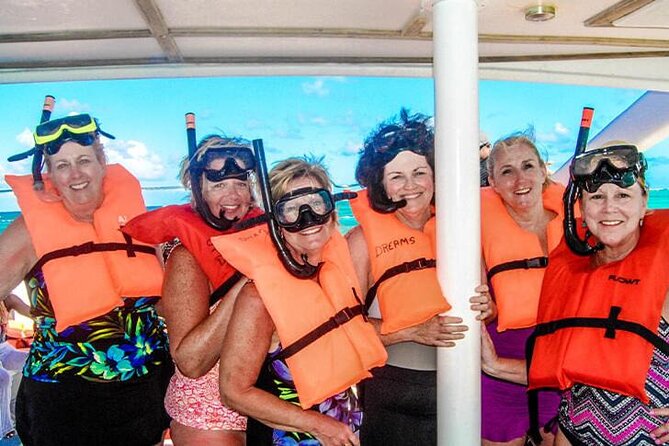 Luxury Private Family Sailing Tour in Punta Cana - Alcohol included: how to think about drinks on a family boat