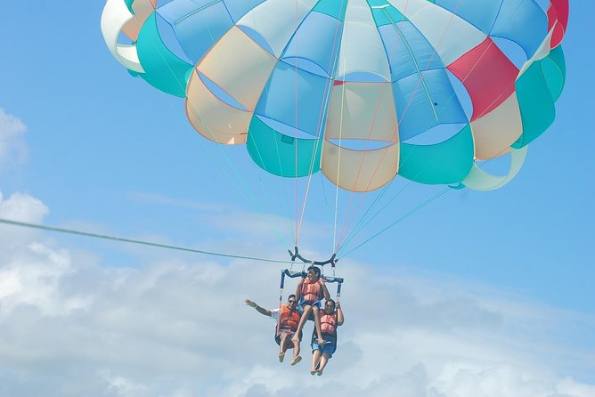 Parasailing Punta Cana - What the Boat Ride and Setup Feels Like