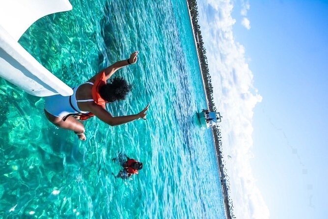 Party boat in Catamaran with Open Bar adults only - Photos, Lunch Plans, and Extra Fees to Watch