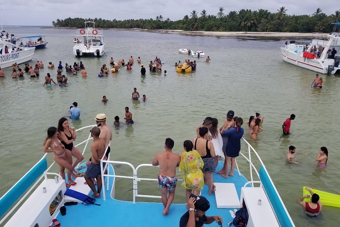 Party Boat in Punta Cana - Booze Cruse - Hotel Pickup and Mobile Ticket: The Easy Part