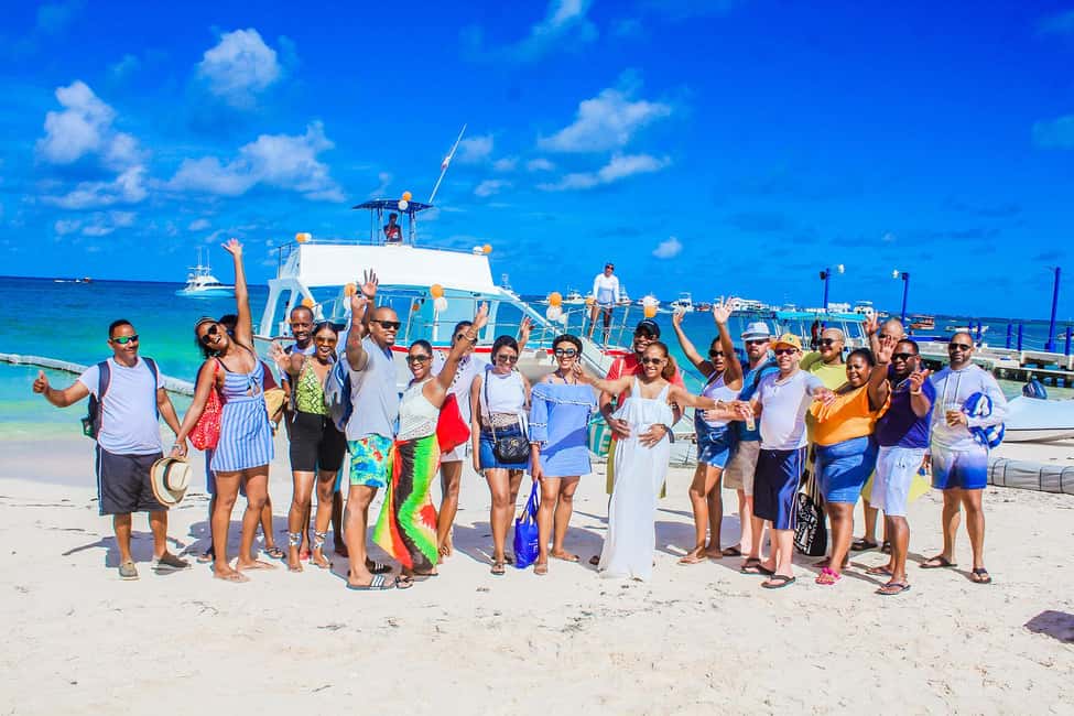 Party Boat in Punta Cana/Free Drinks and transportation inc - Drinks, Snacks, and the Social Games Factor