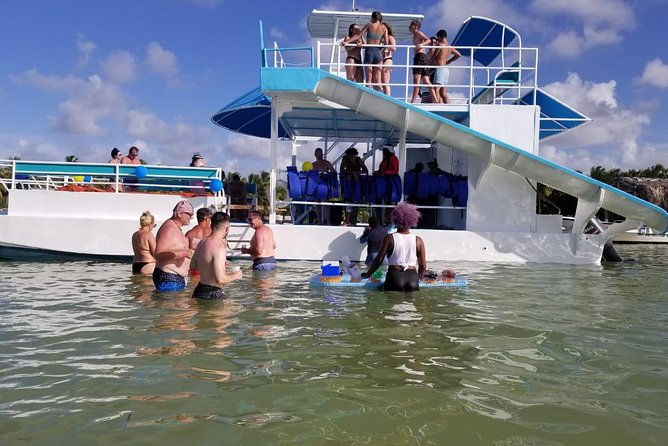 PARTY BOAT Punta Cana - Group size, energy level, and how to make it work for you