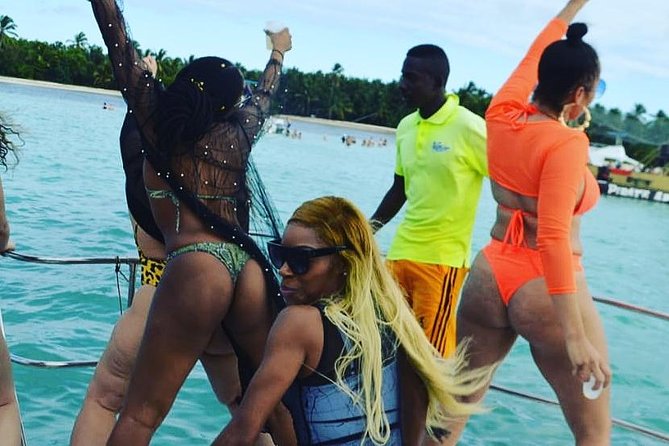 Private Adult Only Hip Hop Party Boat with Live DJ - Snorkeling during the cruise: what’s included and how to prep