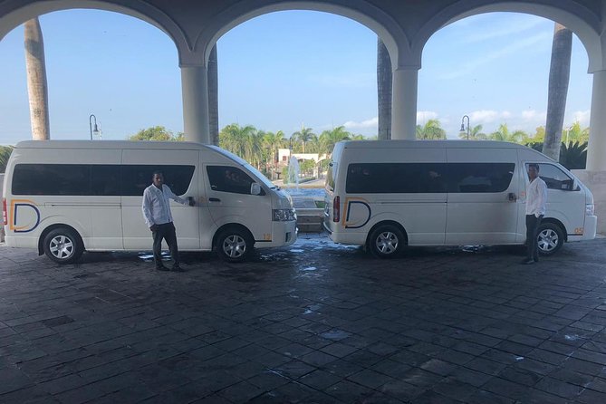 Private Airport Punta Cana transfer to Hotels Barcelo - The point-to-point win: landing, then straight to Barcelo