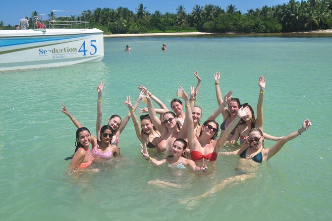 Private Catamaran Cruise with Slide & unlimited drinks - What kind of group should book this?