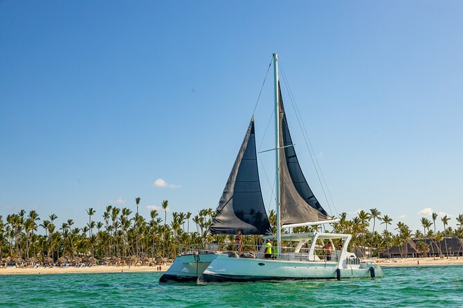 Private Catamaran + Private Parasailing - up to 20 passengers - Who This Private Catamaran + Parasailing Fits Best