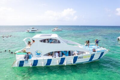 Private Family Boat at Punta Cana - Reef snorkeling with a guide (and equipment included)