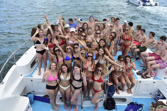 Private Party Boat Experience in Punta Cana - The Dolphins Island cruise: quick photo moments without a big detour