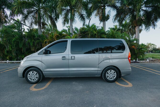 Private Punta Cana Airport Transfers from/to the Hotel 1 ó 2 way - Why a Private Punta Cana Airport Transfer Feels Worth It