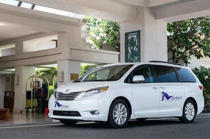 Private Transfer From or to Punta Cana Airport to hotels in Bávaro - Drop-off in Bávaro: direct to your hotel area