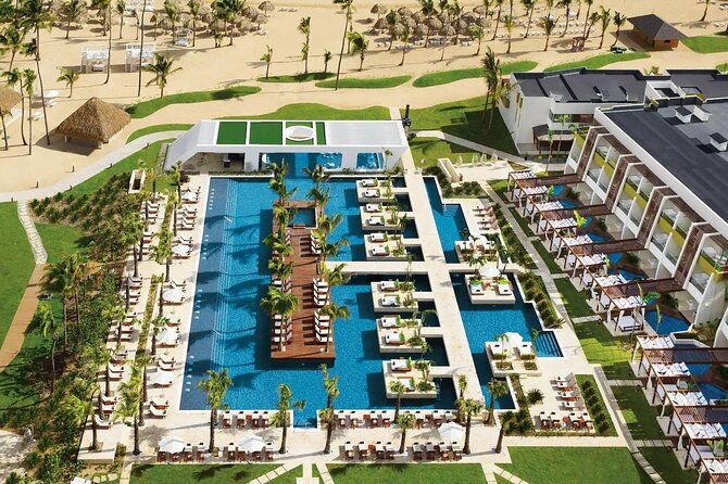 Private Transfer from Punta Cana Airport to Dreams Onyx - Punta Cana to Dreams Onyx: what you’re booking