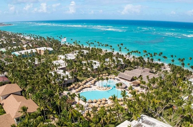 Private Transfer Punta Cana Airport to/from Grand Palladium Palace Punta Cana - Your pickup at Grand Palladium Palace Resort Spa & Casino