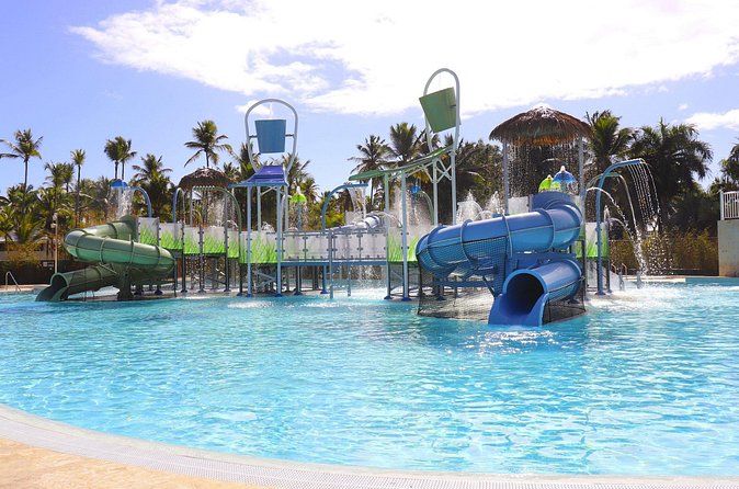 Private Transfer Punta Cana Airport to/from Melia Caribe Beach - Communication: SMS and a mobile ticket with fewer headaches