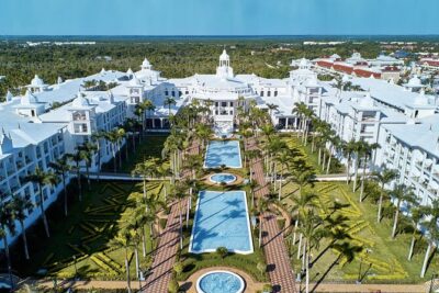 Private Transfer Punta Cana Airport to from Riu Palace Punta Cana - The short ride: what a 20-minute transfer should feel like