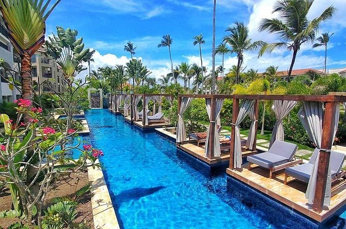 Private Transfer Punta Cana Airport to/from Secrets Royal Beach - Who this transfer is best for
